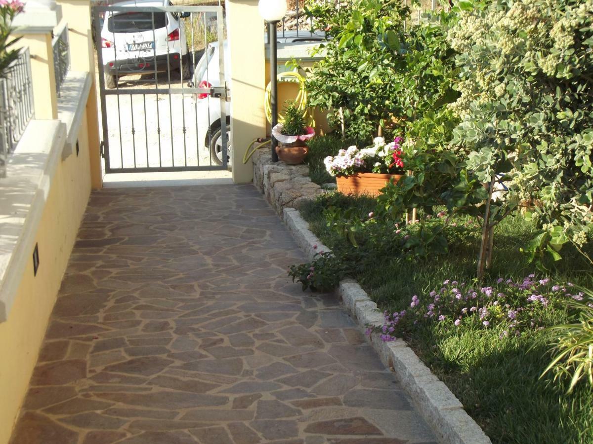 Casa Elena Apartment Cala Gonone Bagian luar foto