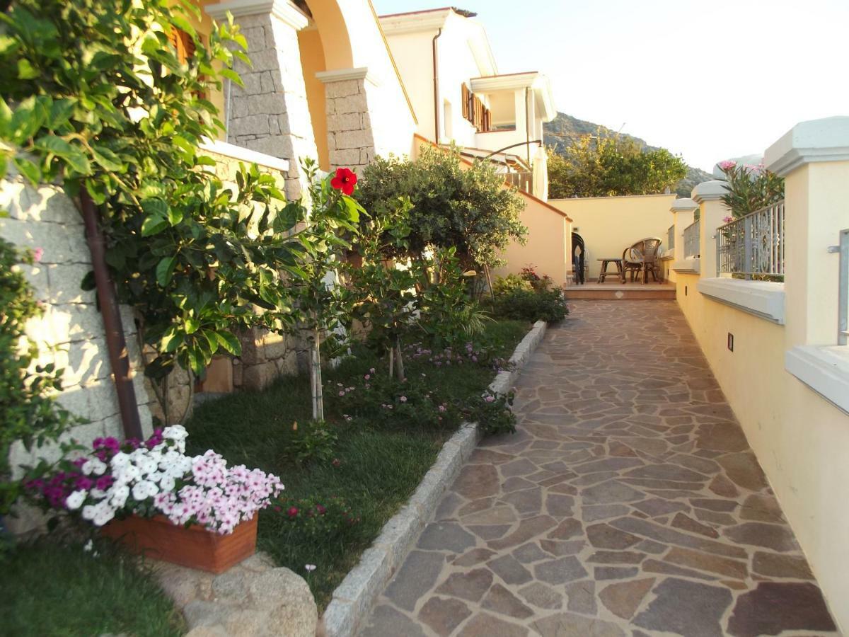 Casa Elena Apartment Cala Gonone Bagian luar foto